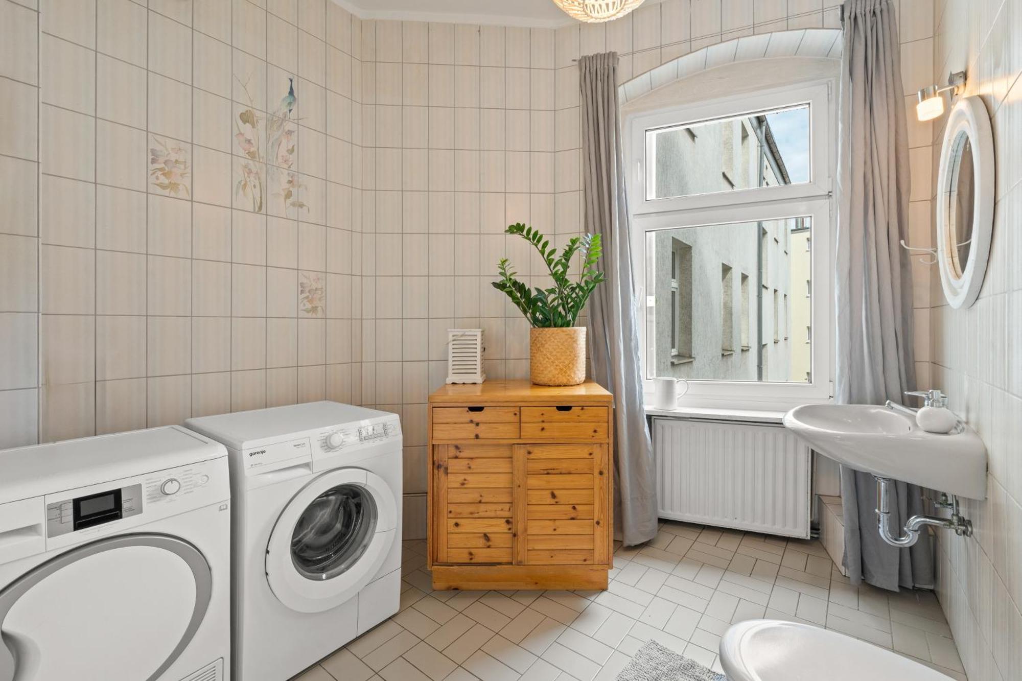 Wilhelmshavener 3Br In Downdown Moabit Apartment เบอร์ลิน ภายนอก รูปภาพ
